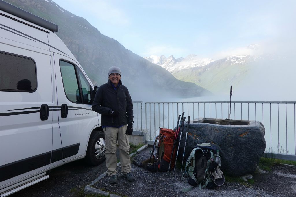 Départ depuis le barrage de Moiry pour une rando de 2 jours avec bivouac